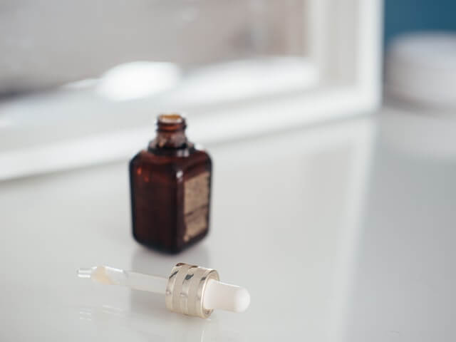 Naturalne kosmetyki na trądzik – 5 zasad pielęgnacji, czyli recepta na zdrową cerę