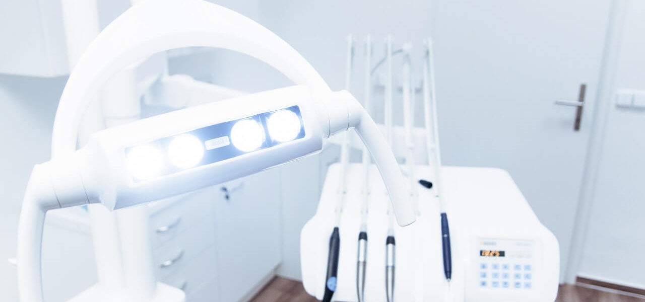Klinika stomatologiczna – co wpływa na jej renomę?