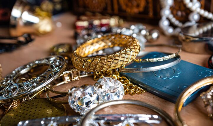 Biżuteria dla alergików – z czego może być wykonana?